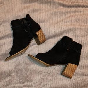 Black open toe tassel booties